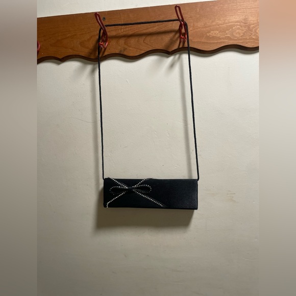 Jessica McClintock black clutch purse snap close bow rope style strap 11 x 3 in - Picture 3 of 7